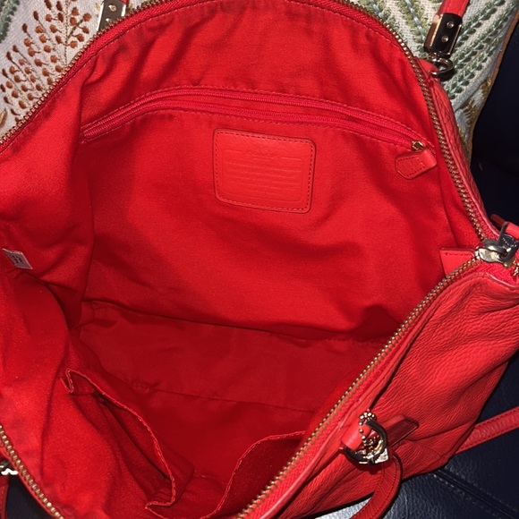 Coach medium tote - Picture 3 of 5